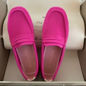 Rothys Driver Loafers in Dragon Fruit